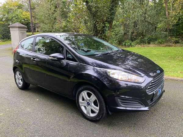 Ford Fiesta Hatchback, Petrol, 2014, Black