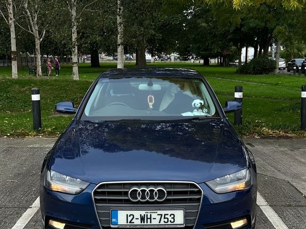Audi A4 Saloon, Diesel, 2012, Blue
