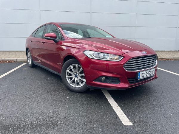 Ford Mondeo Hatchback, Diesel, 2015, Red