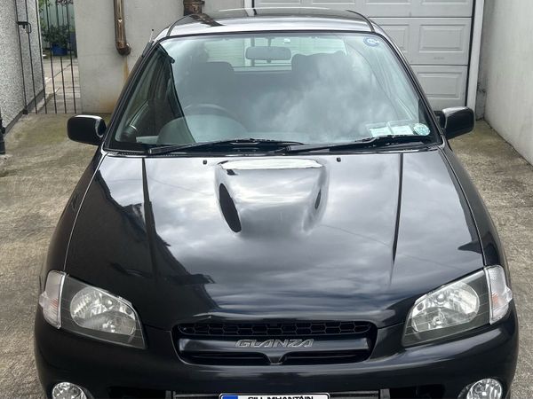 Toyota Starlet Hatchback, Petrol, 1998, Black