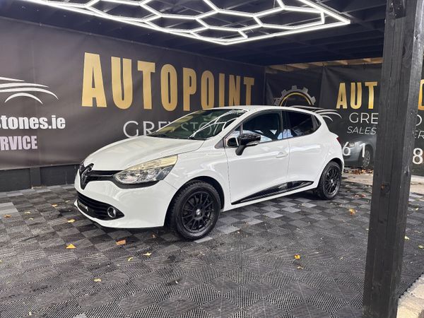 Renault Clio Hatchback, Petrol, 2017, White