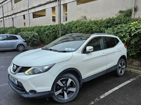Nissan Qashqai SUV, Petrol, 2017, White