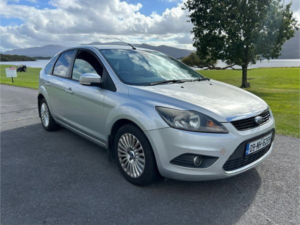 Ford Focus Hatchback, Diesel, 2009, Silver