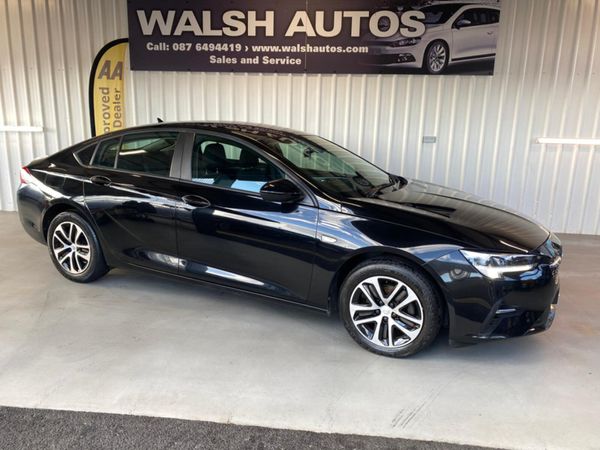 Opel Insignia Hatchback, Diesel, 2021, Black