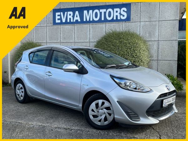 Toyota Aqua Hatchback, Petrol Hybrid, 2020, Grey