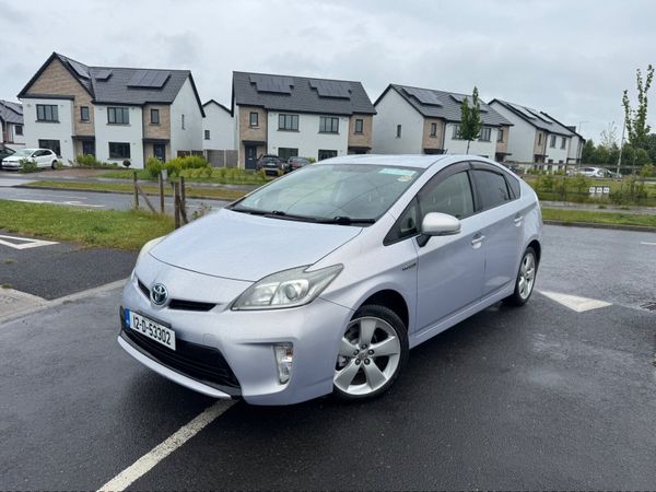 Toyota Prius Hatchback, Petrol Hybrid, 2012, Purple