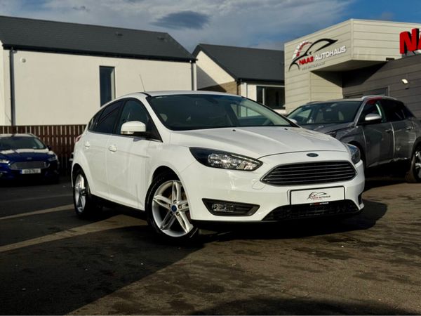 Ford Focus Hatchback, Petrol, 2016, White