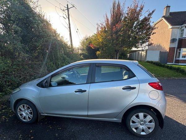 Mazda Mazda2 Hatchback, Petrol, 2012, Grey
