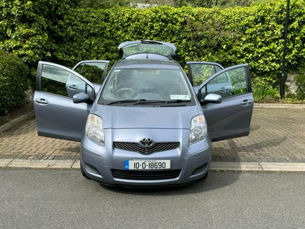 Toyota Yaris Hatchback, Petrol, 2010, Blue