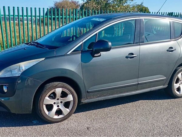 Peugeot 3008 MPV, Diesel, 2012, Grey