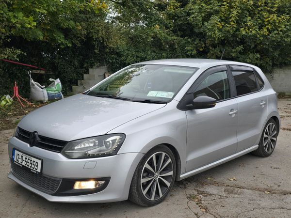 Volkswagen Polo Hatchback, Petrol, 2012, Silver