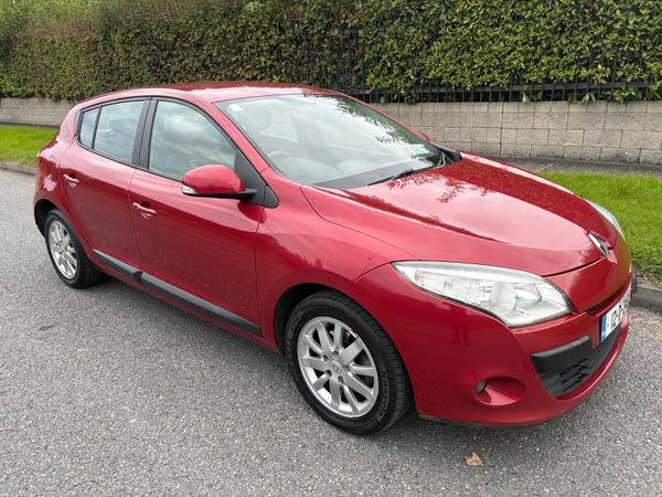 Renault Megane Hatchback, Diesel, 2012, Red