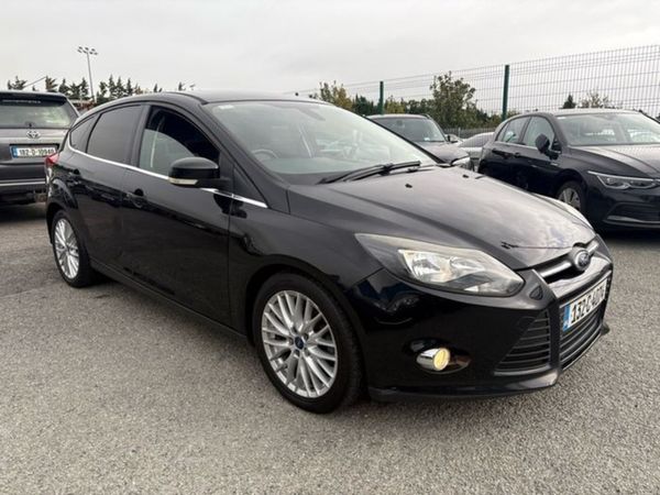 Ford Focus Hatchback, Petrol, 2013, Black