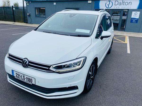 Volkswagen Touran MPV, Diesel, 2022, White