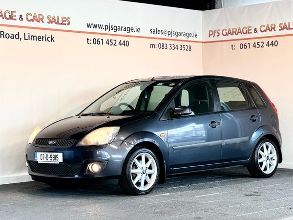 Ford Fiesta Hatchback, Petrol, 2007, Grey