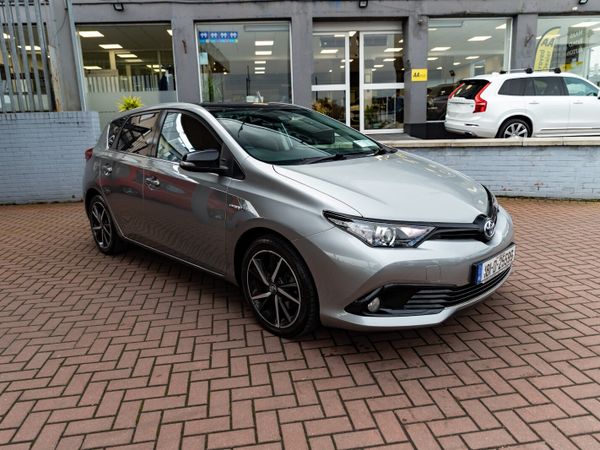 Toyota Auris MPV, Petrol Hybrid, 2018, Grey