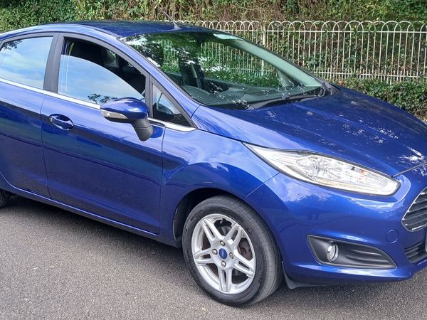 Ford Fiesta Hatchback, Petrol, 2015, Blue