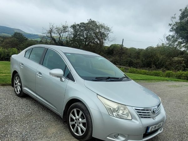 Toyota Avensis Saloon, Diesel, 2010, Silver