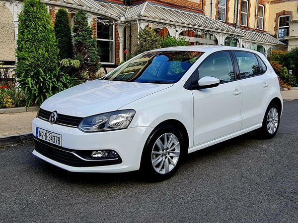 Volkswagen Polo Hatchback, Petrol, 2014, White