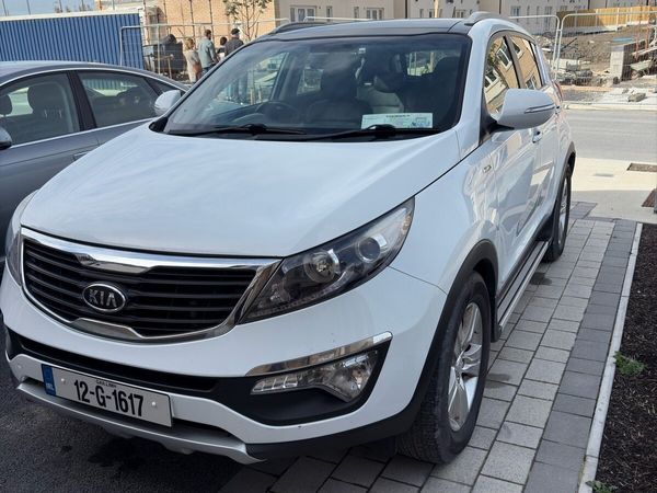 Kia Sportage SUV, Diesel, 2012, White