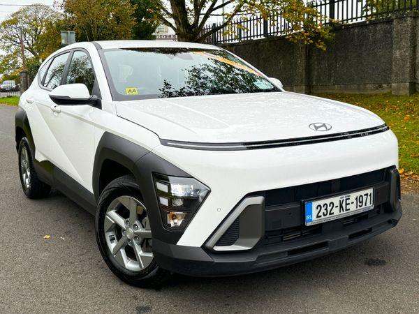 Hyundai KONA MPV, Petrol, 2023, White