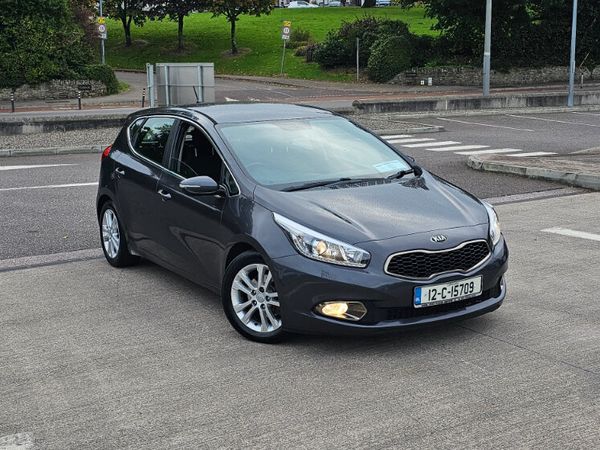 Kia Ceed Hatchback, Diesel, 2012, Grey