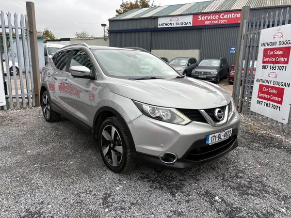 Nissan Qashqai SUV, Diesel, 2017, Silver