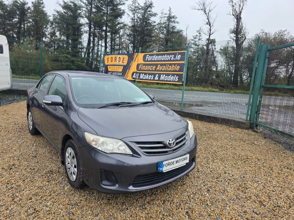 Toyota Corolla Saloon, Petrol, 2012, Grey
