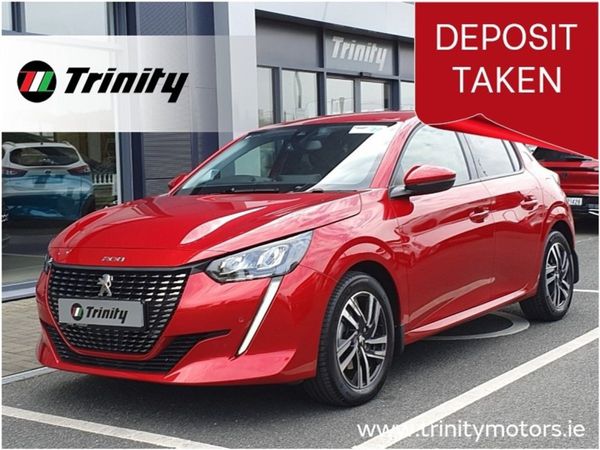 Peugeot 208 Hatchback, Petrol, 2020, Red