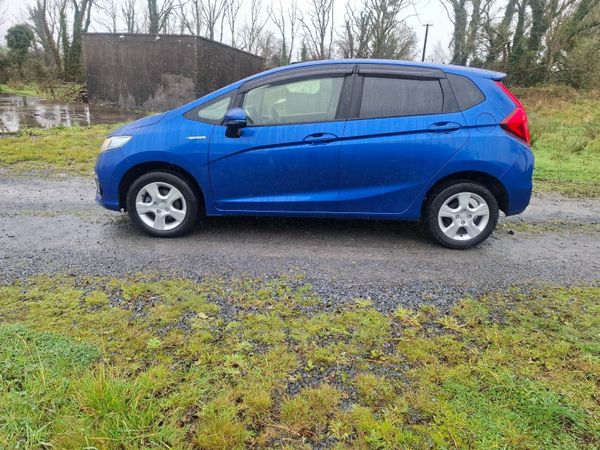 Honda Fit Hatchback, Petrol Hybrid, 2018, Blue