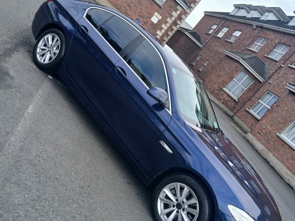 BMW 5-Series Saloon, Diesel, 2011, Blue