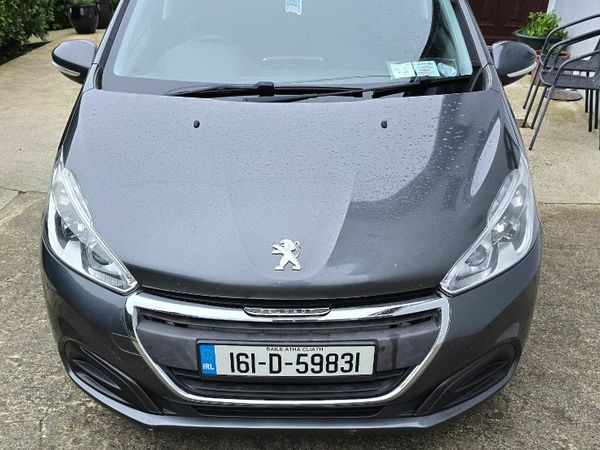 Peugeot 208 Hatchback, Petrol, 2016, Grey