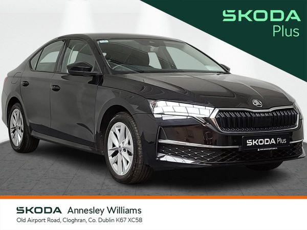 Skoda Octavia Saloon, Diesel, 2025, Black