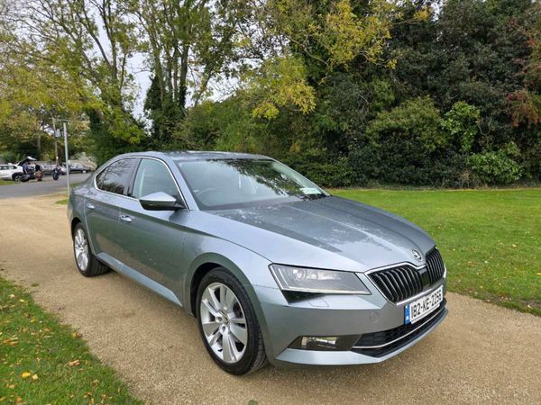 Skoda Superb Hatchback, Diesel, 2018, Grey
