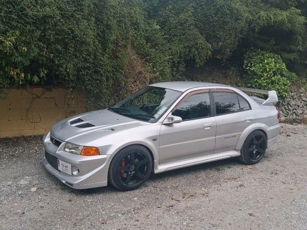 Mitsubishi Lancer Saloon, Petrol, 1998, Silver
