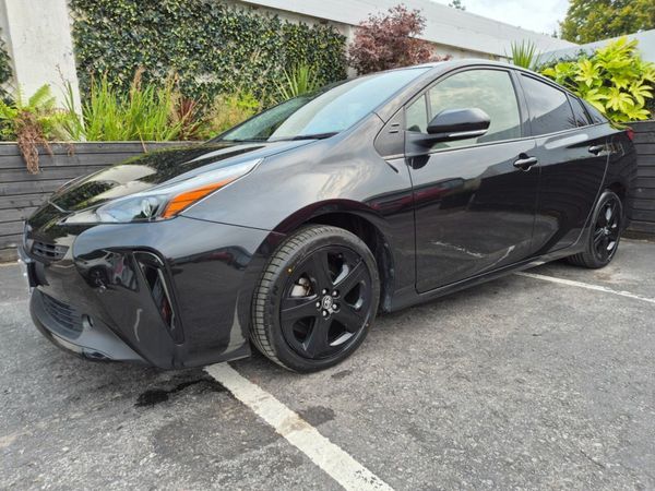 Toyota Prius Saloon, Petrol Hybrid, 2022, Black