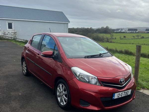 Toyota Yaris Hatchback, Diesel, 2012, Red
