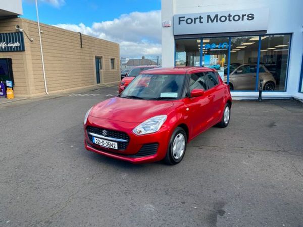 Suzuki Swift Hatchback, Petrol, 2022, Red