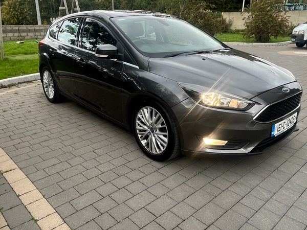Ford Focus Hatchback, Diesel, 2015, Grey
