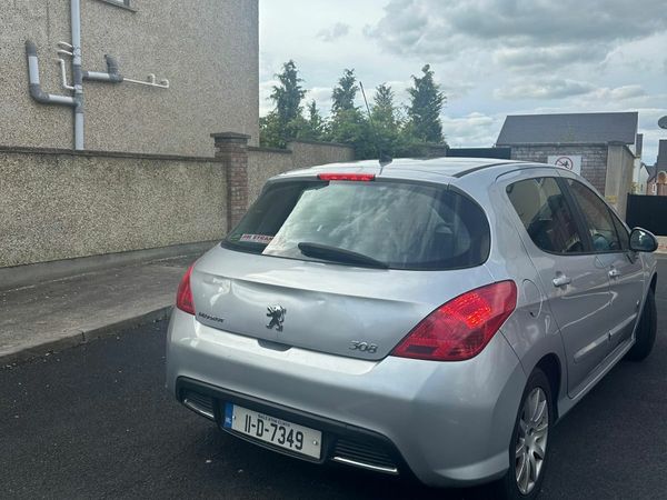 Peugeot 308 Hatchback, Diesel, 2011, Grey