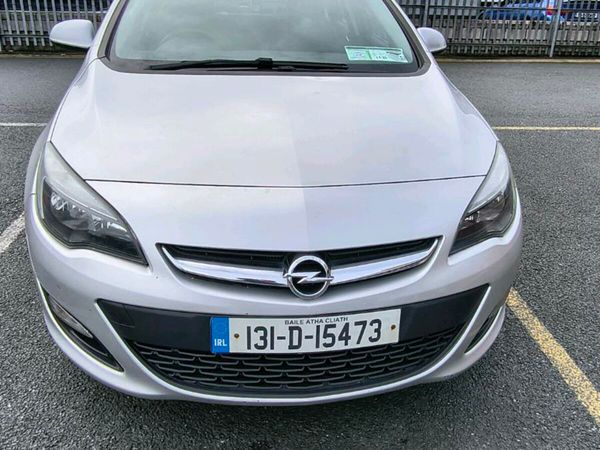 Opel Astra Saloon, Petrol, 2013, Silver