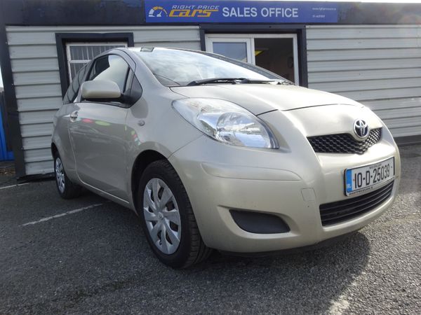 Toyota Yaris Hatchback, Petrol, 2010, Gold