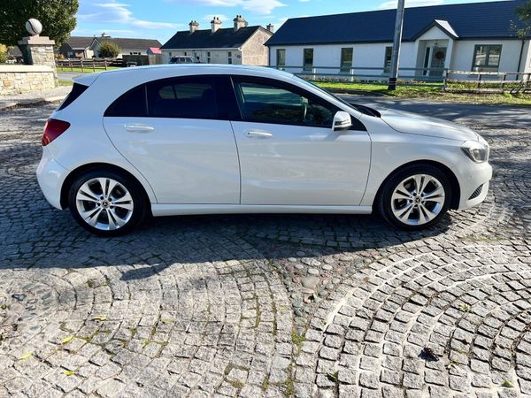 Mercedes-Benz A-Class Hatchback, Petrol, 2014, White