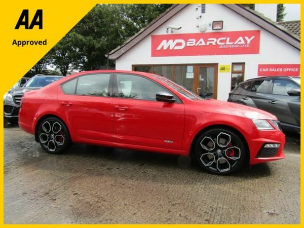 Skoda Octavia Saloon, Petrol, 2017, Red