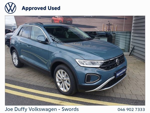 Volkswagen T-Roc SUV, Diesel, 2025, Blue