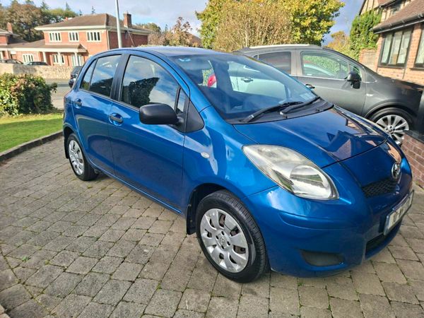 Toyota Yaris Hatchback, Petrol, 2010, Blue