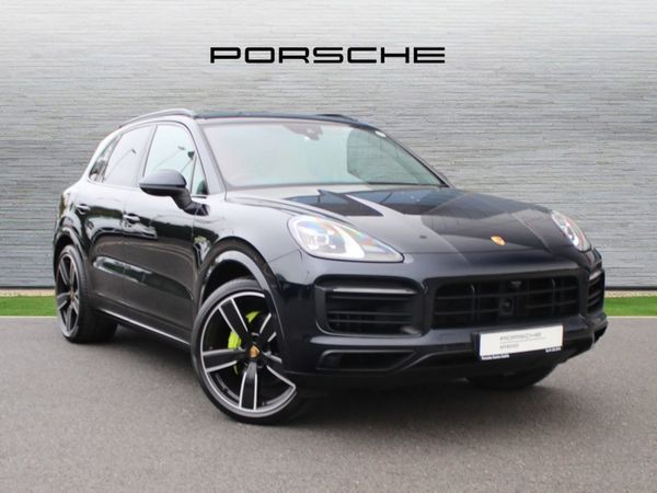 Porsche Cayenne SUV, Petrol Plug-in Hybrid, 2023, Blue