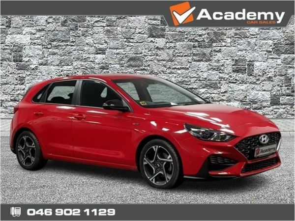 Hyundai i30 Hatchback, Petrol, 2022, Red