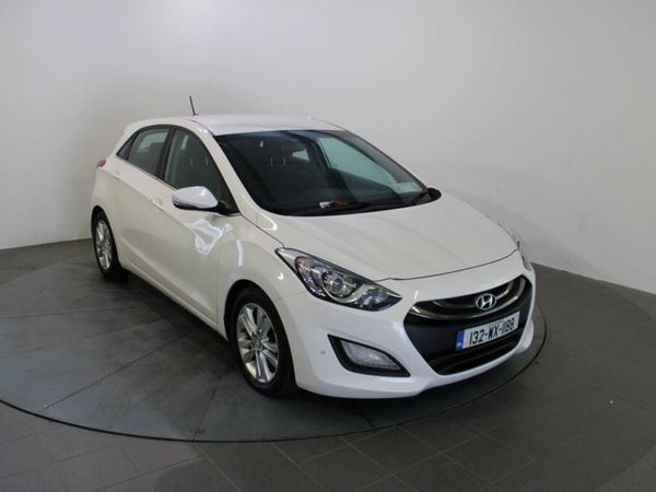 Hyundai i30 Hatchback, Diesel, 2013, White