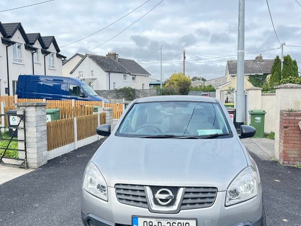 Nissan Qashqai Hatchback, Diesel, 2009, Silver